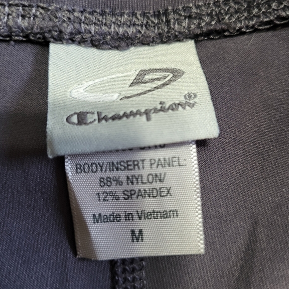 Champion Leggings Size medium  (28) - Picture 3 of 4